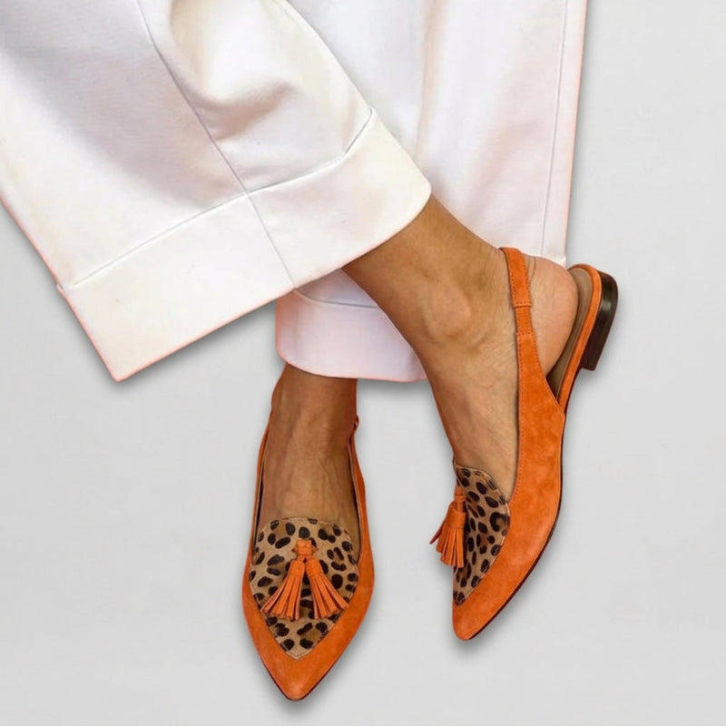 ALFONSINA | Sandalias planas con tiras y borlas